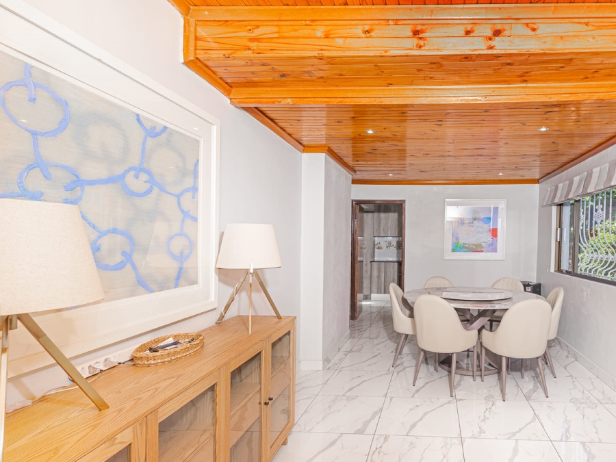 12 Bedroom Property for Sale in Glen Austin Gauteng