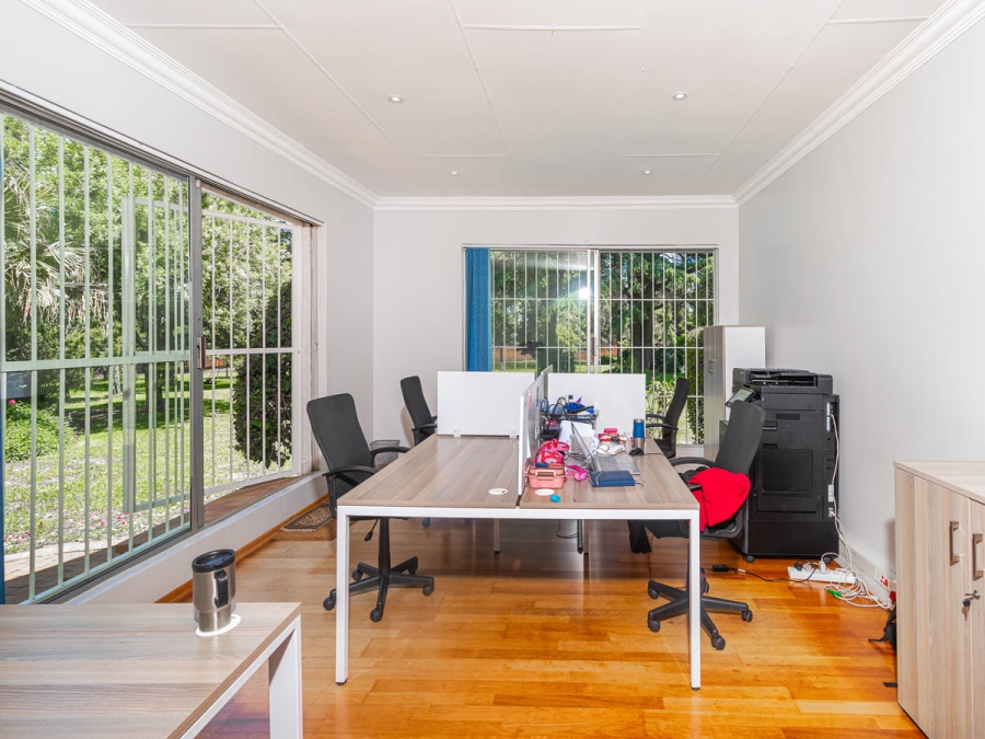 12 Bedroom Property for Sale in Glen Austin Gauteng