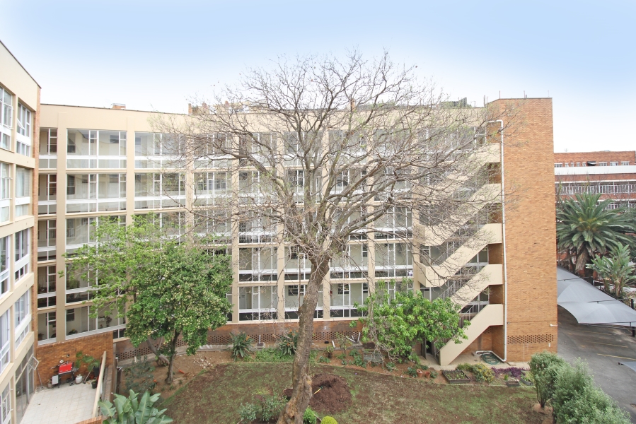 1 Bedroom Property for Sale in Houghton Estate Gauteng