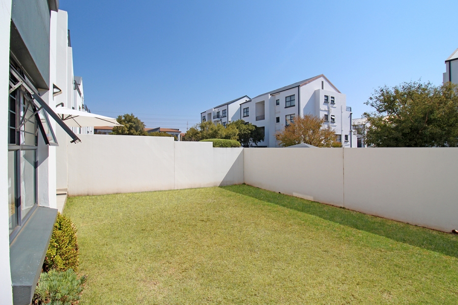 To Let 3 Bedroom Property for Rent in Greenstone Hill Gauteng