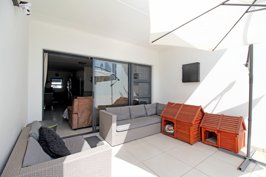 To Let 3 Bedroom Property for Rent in Greenstone Hill Gauteng