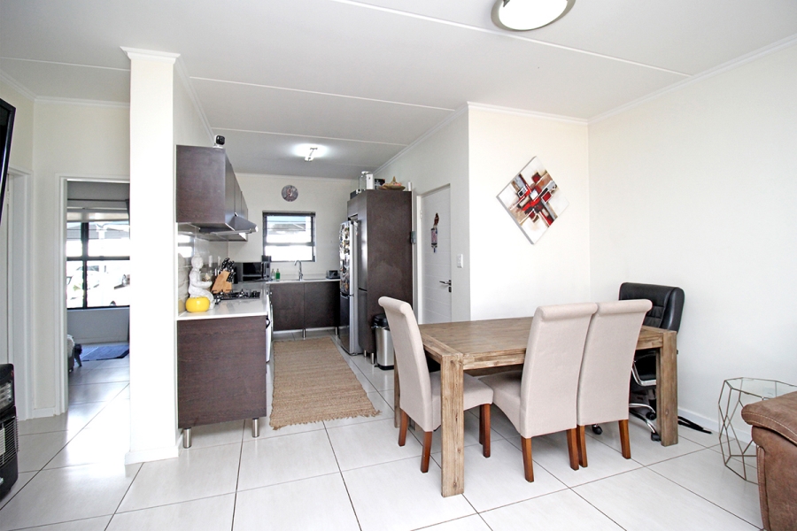 To Let 3 Bedroom Property for Rent in Greenstone Hill Gauteng