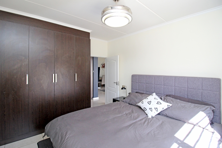 To Let 3 Bedroom Property for Rent in Greenstone Hill Gauteng