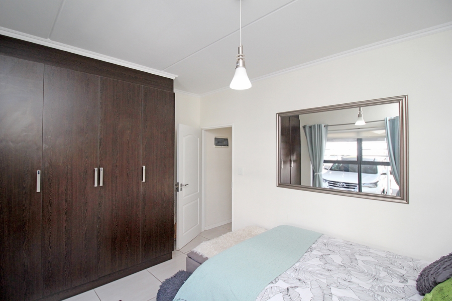 To Let 3 Bedroom Property for Rent in Greenstone Hill Gauteng