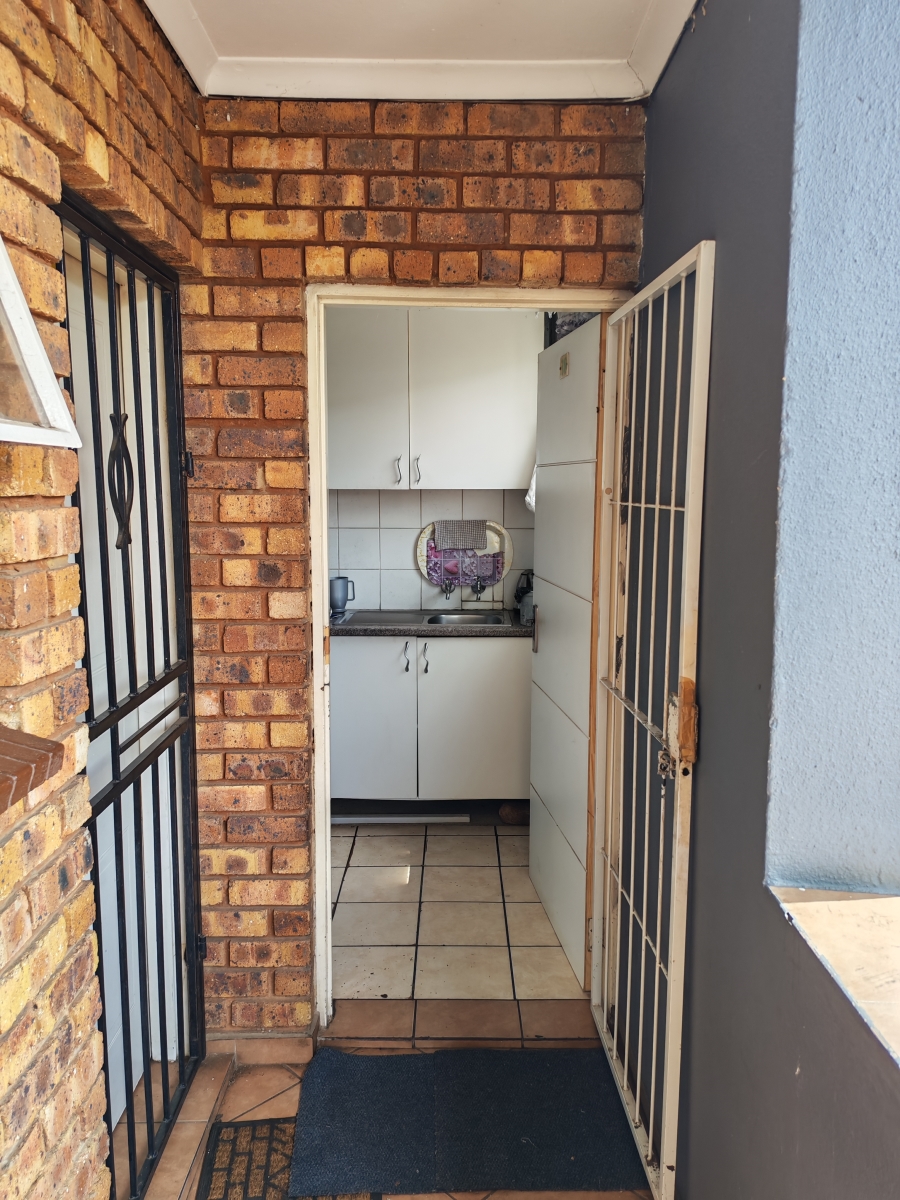2 Bedroom Property for Sale in Kempton Park Central Gauteng