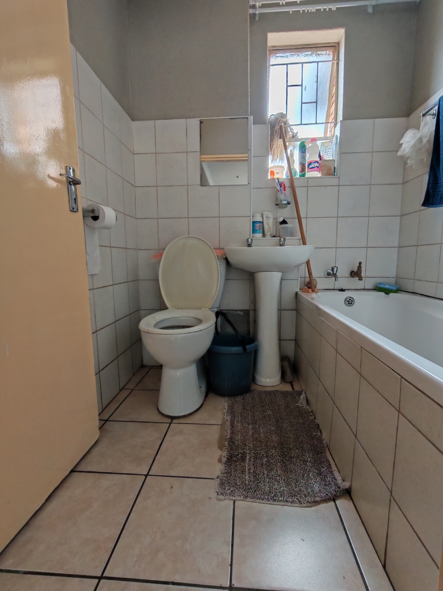 2 Bedroom Property for Sale in Kempton Park Central Gauteng