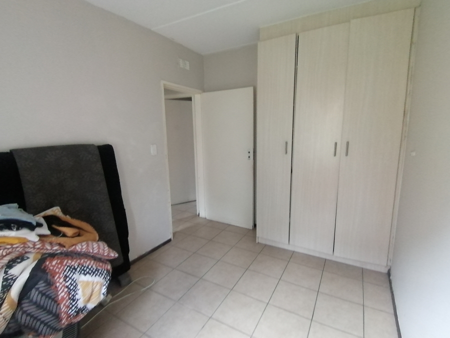 2 Bedroom Property for Sale in Noordwyk Gauteng
