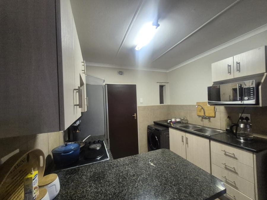 2 Bedroom Property for Sale in Noordwyk Gauteng