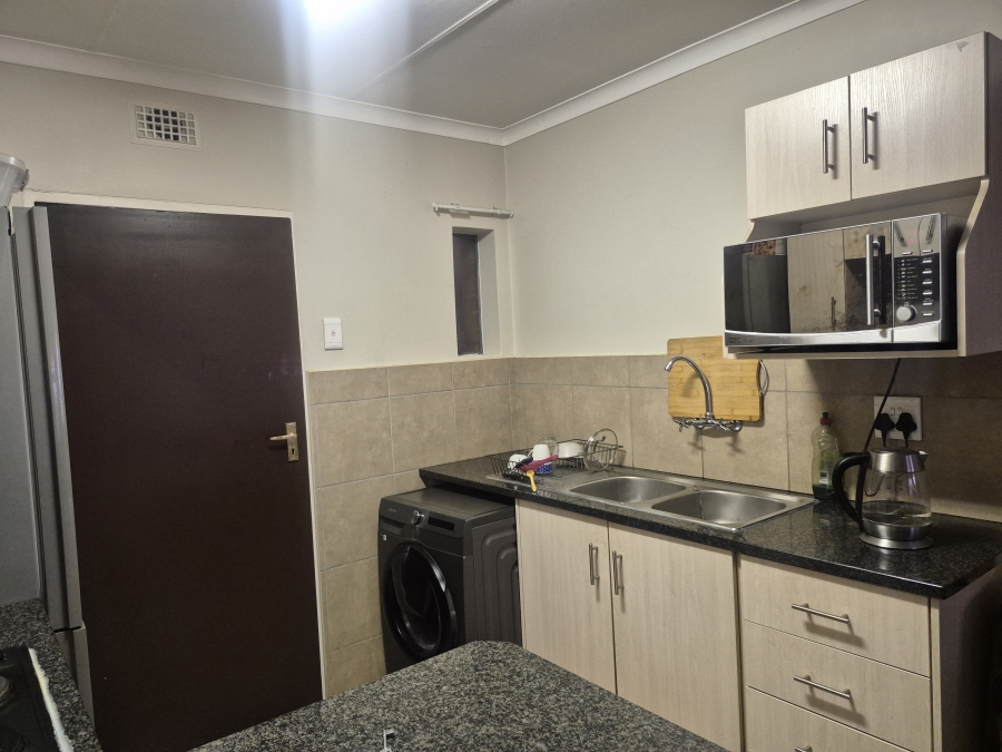 2 Bedroom Property for Sale in Noordwyk Gauteng
