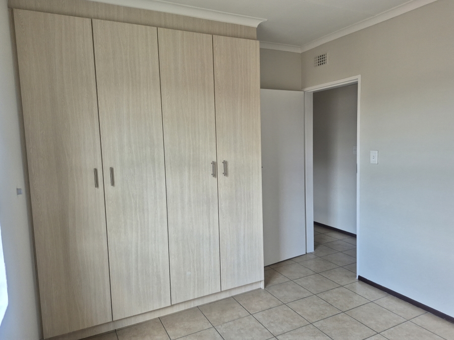 2 Bedroom Property for Sale in Noordwyk Gauteng