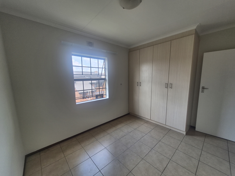 2 Bedroom Property for Sale in Noordwyk Gauteng