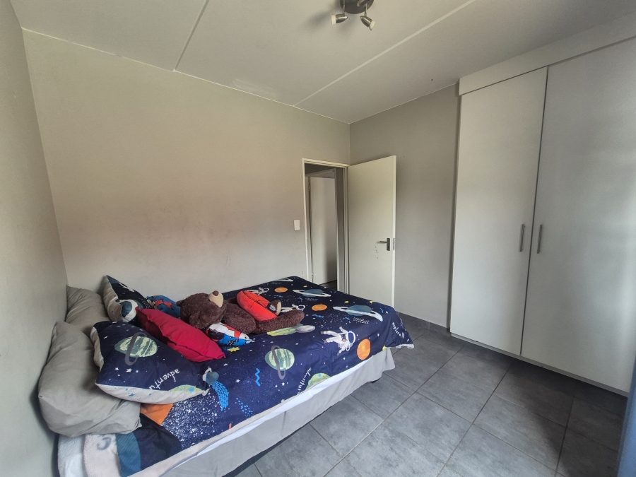 2 Bedroom Property for Sale in Grand Central Gauteng