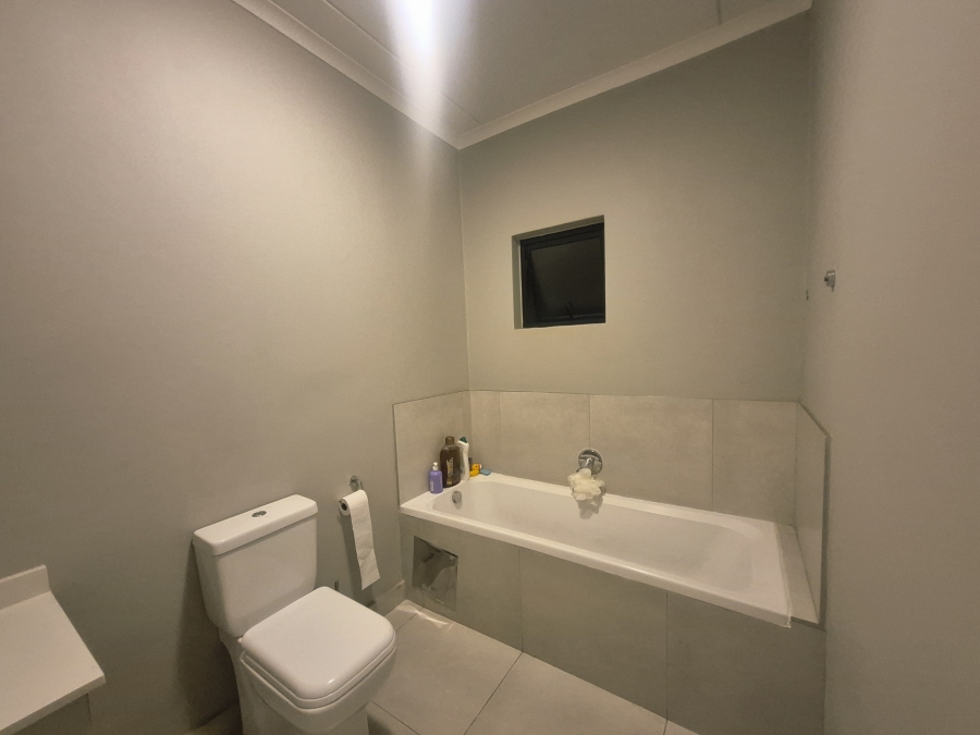 2 Bedroom Property for Sale in Carlswald Gauteng