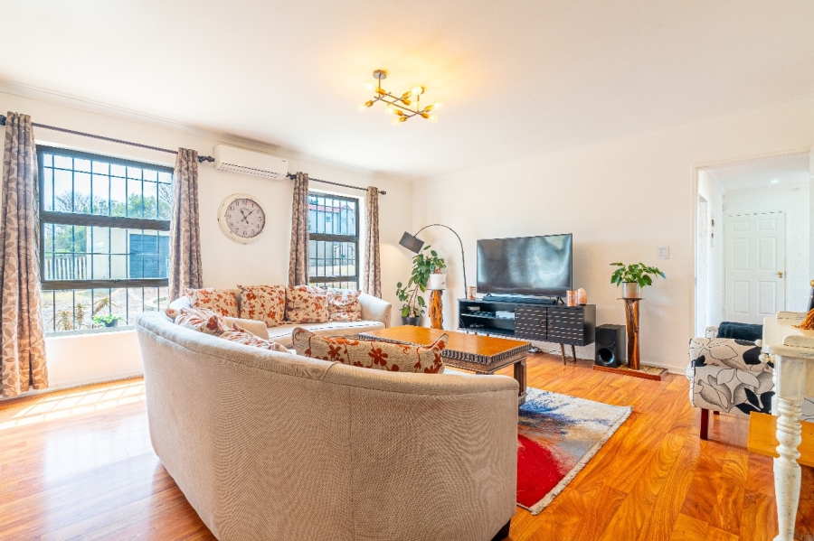 3 Bedroom Property for Sale in Buccleuch Gauteng