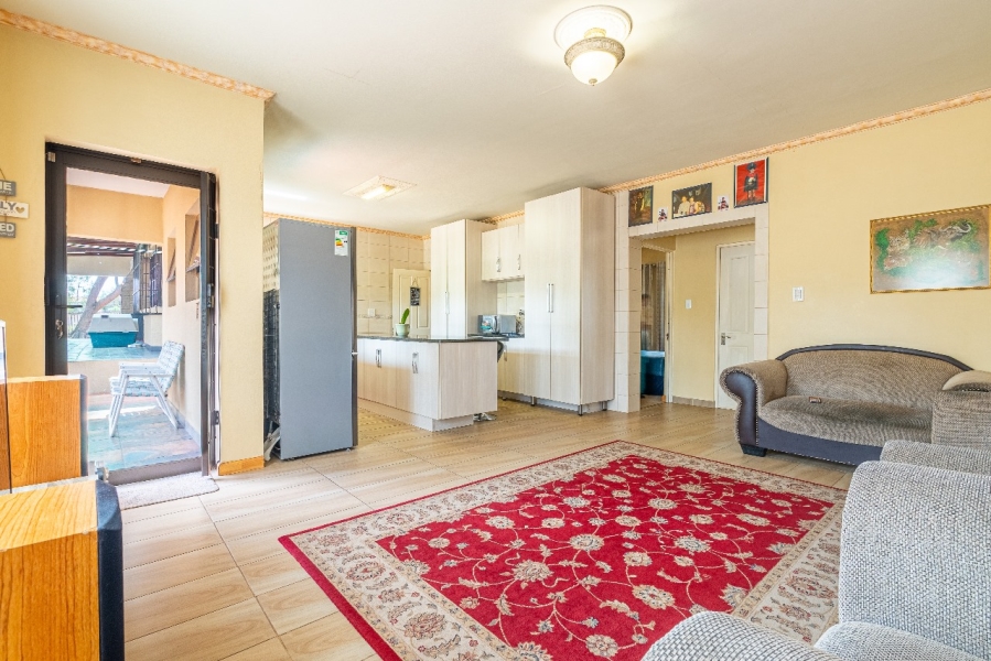 3 Bedroom Property for Sale in Buccleuch Gauteng