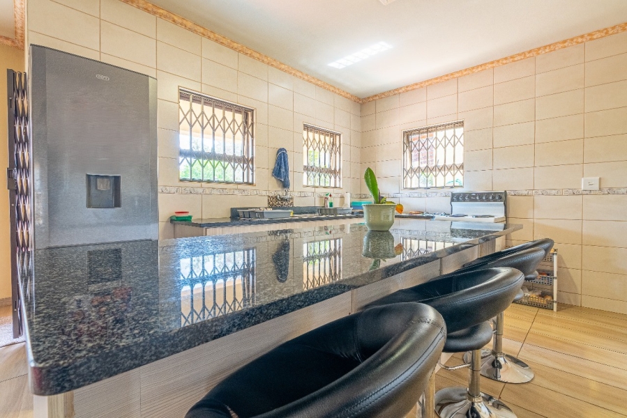 3 Bedroom Property for Sale in Buccleuch Gauteng