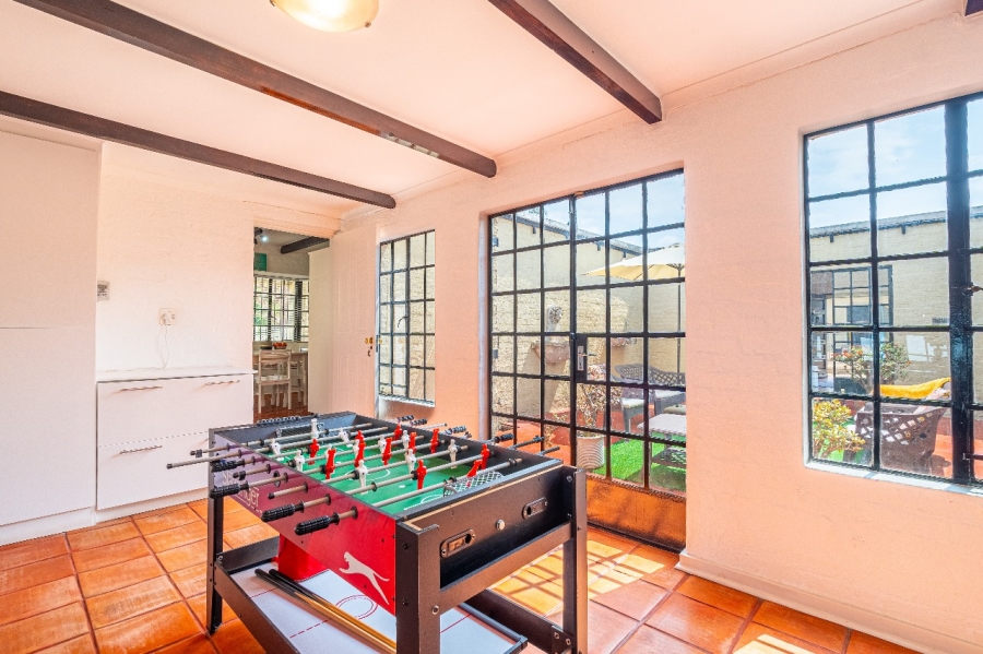 3 Bedroom Property for Sale in Buccleuch Gauteng