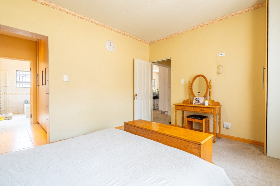 3 Bedroom Property for Sale in Buccleuch Gauteng