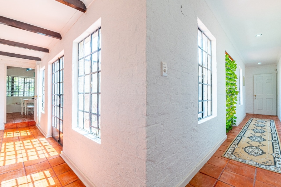 3 Bedroom Property for Sale in Buccleuch Gauteng