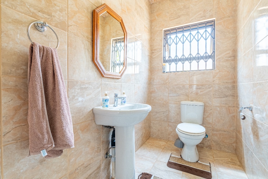 3 Bedroom Property for Sale in Buccleuch Gauteng