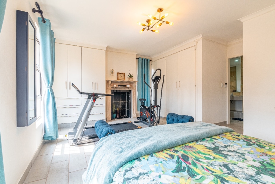 3 Bedroom Property for Sale in Buccleuch Gauteng