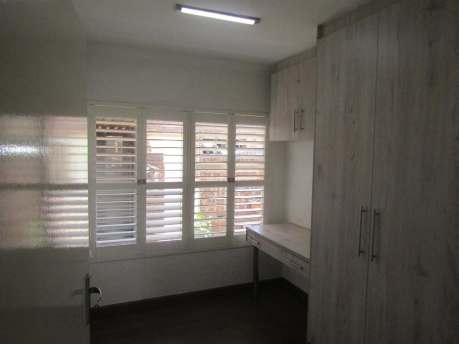 To Let 3 Bedroom Property for Rent in Buccleuch Gauteng