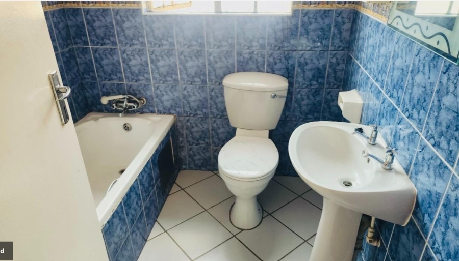 2 Bedroom Property for Sale in Meredale Gauteng