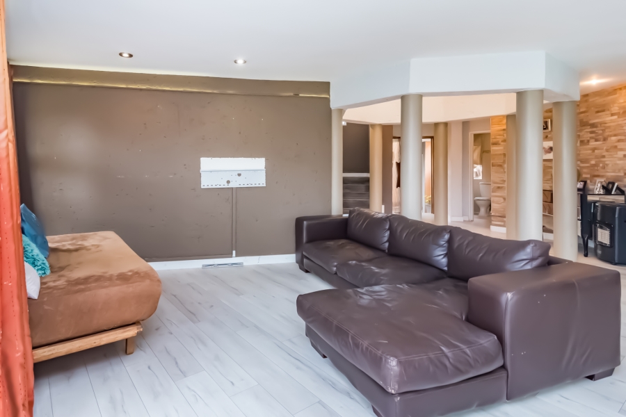 3 Bedroom Property for Sale in Noordheuwel Gauteng