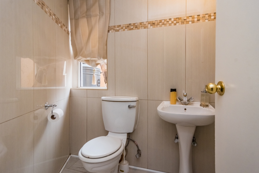 3 Bedroom Property for Sale in Noordheuwel Gauteng