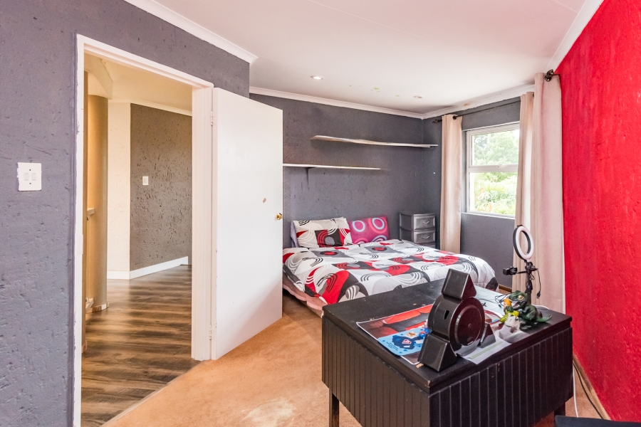 3 Bedroom Property for Sale in Noordheuwel Gauteng