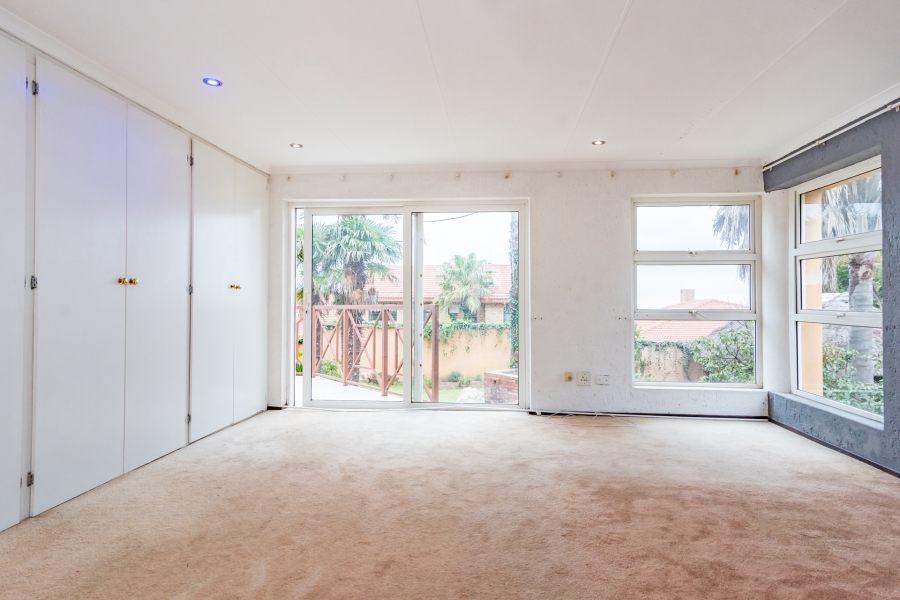 3 Bedroom Property for Sale in Noordheuwel Gauteng