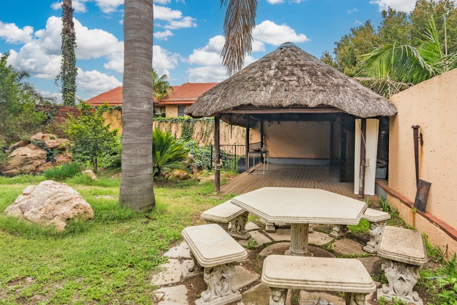 3 Bedroom Property for Sale in Noordheuwel Gauteng