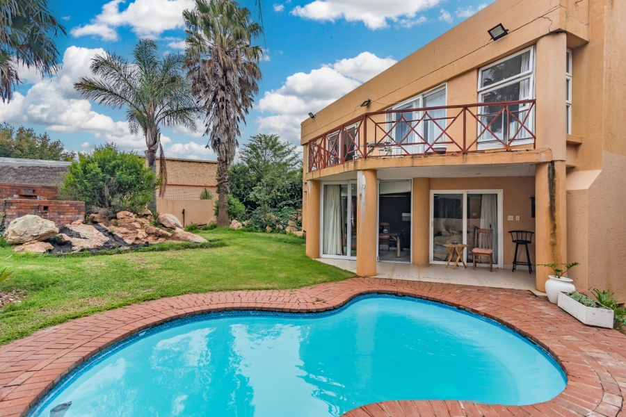 3 Bedroom Property for Sale in Noordheuwel Gauteng