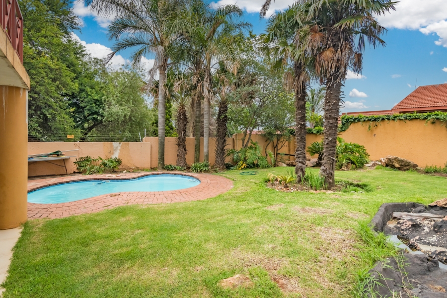 3 Bedroom Property for Sale in Noordheuwel Gauteng