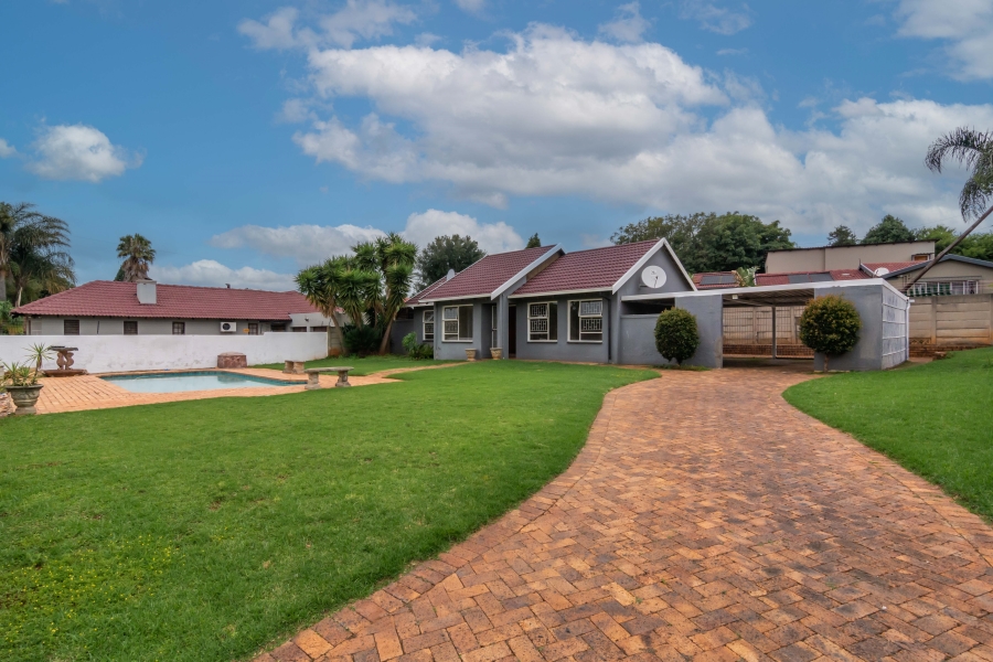 3 Bedroom Property for Sale in Strubensvallei Gauteng
