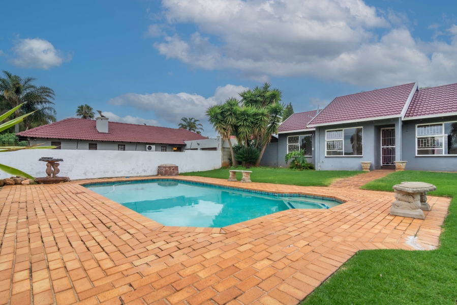 3 Bedroom Property for Sale in Strubensvallei Gauteng
