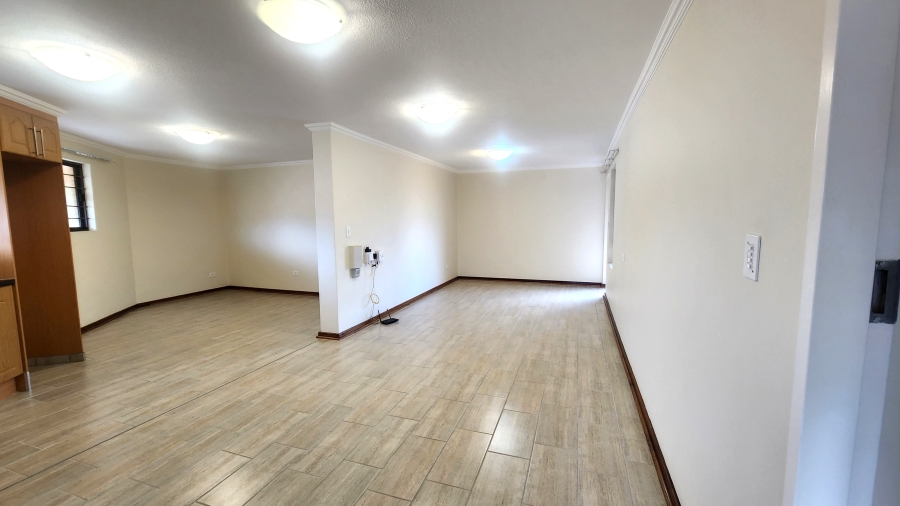 1 Bedroom Property for Sale in Garsfontein Gauteng