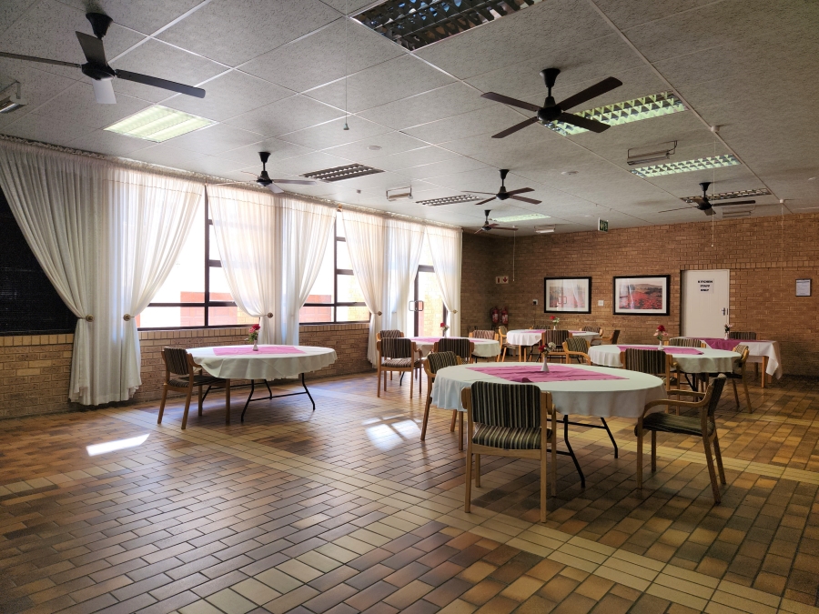 1 Bedroom Property for Sale in Garsfontein Gauteng