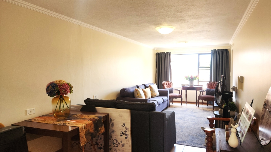 1 Bedroom Property for Sale in Garsfontein Gauteng