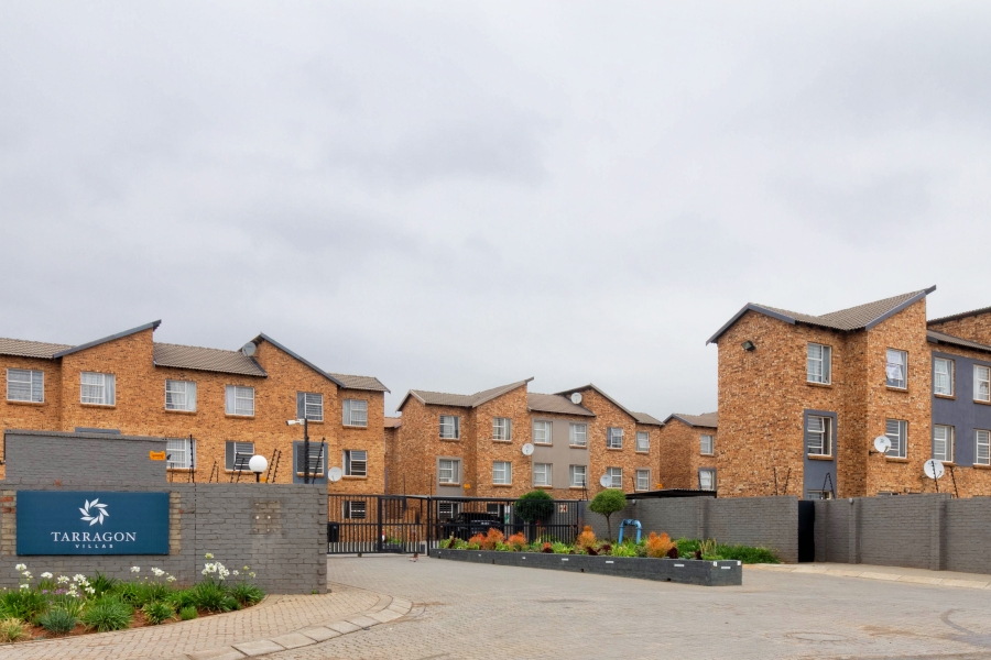 2 Bedroom Property for Sale in Honeypark Gauteng