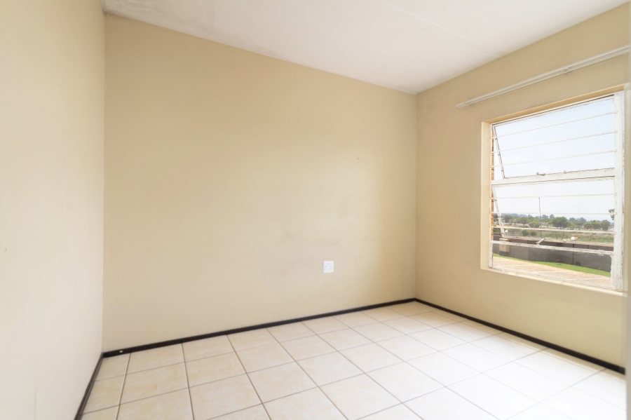 2 Bedroom Property for Sale in Honeypark Gauteng