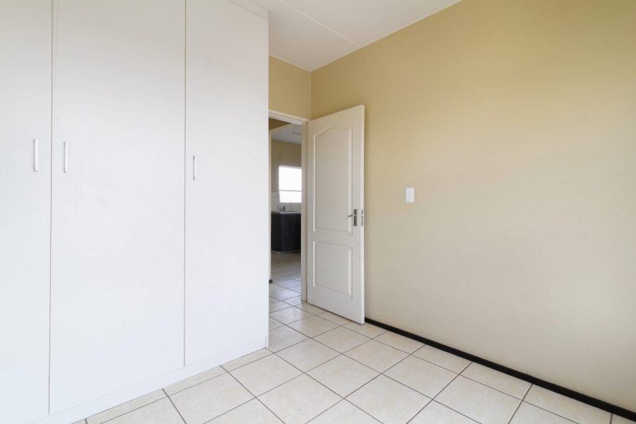 2 Bedroom Property for Sale in Honeypark Gauteng