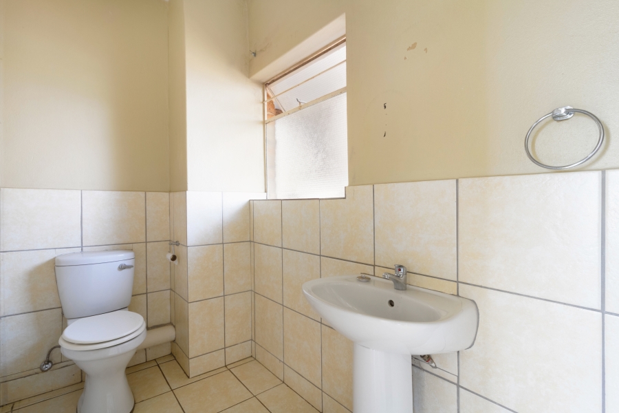 2 Bedroom Property for Sale in Honeypark Gauteng