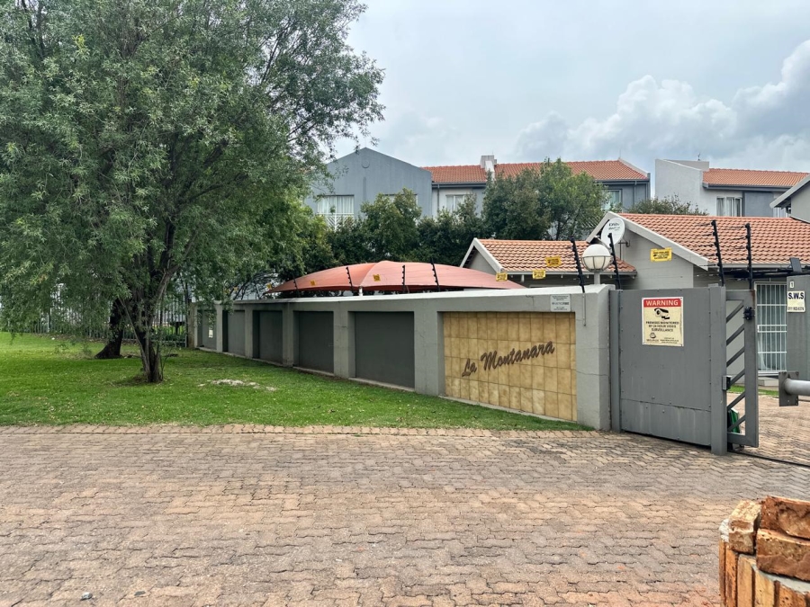 2 Bedroom Property for Sale in Verwoerdpark Gauteng