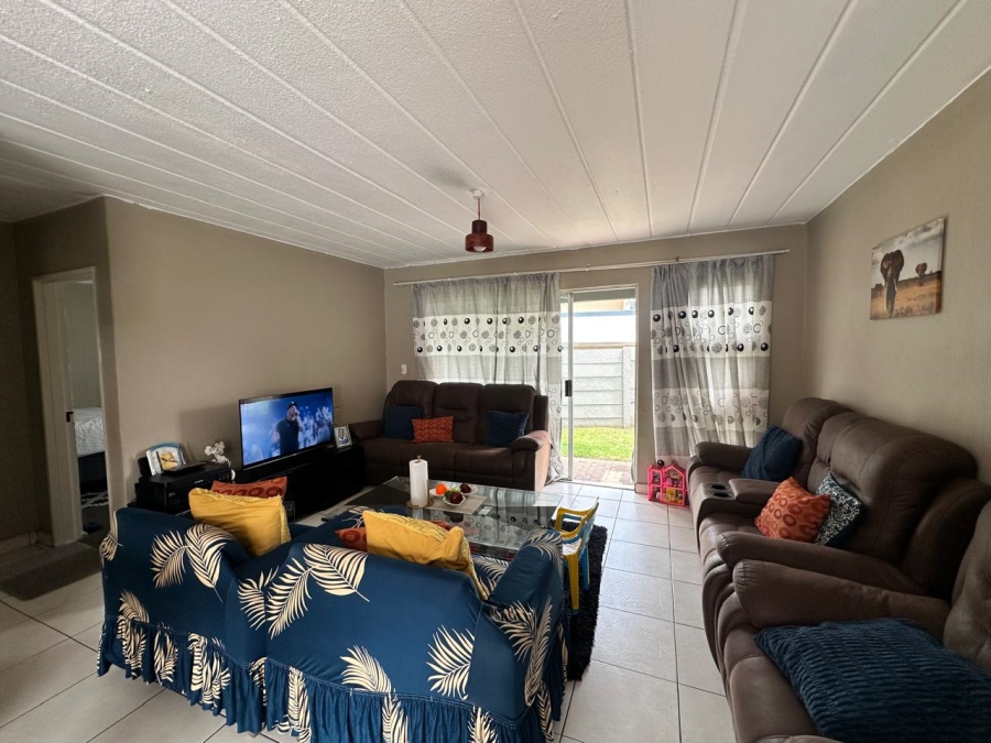 2 Bedroom Property for Sale in Verwoerdpark Gauteng