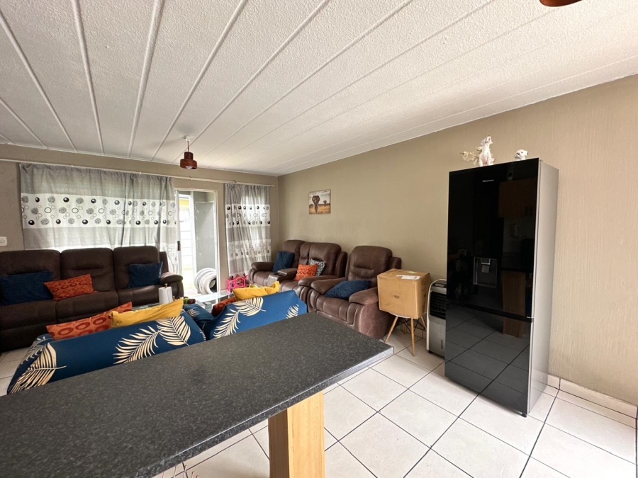 2 Bedroom Property for Sale in Verwoerdpark Gauteng