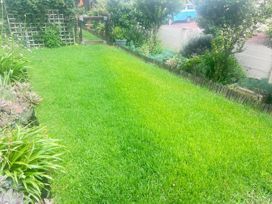 To Let 2 Bedroom Property for Rent in Weltevreden Park Gauteng