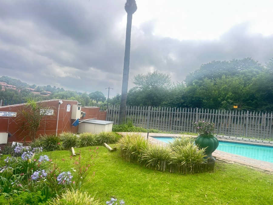 To Let 2 Bedroom Property for Rent in Weltevreden Park Gauteng