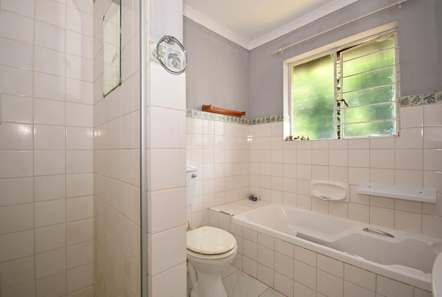 2 Bedroom Property for Sale in Sonneglans Gauteng