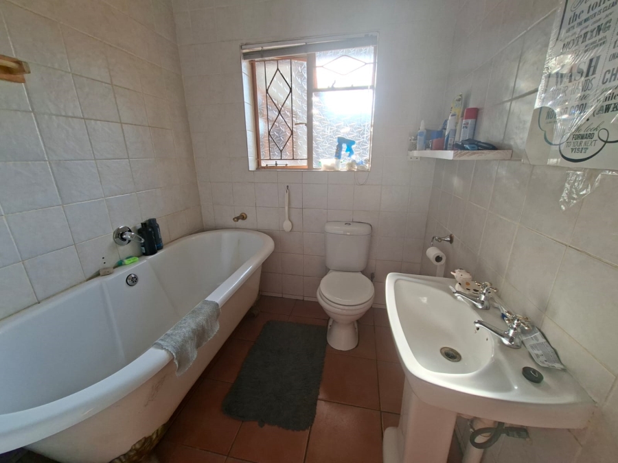 4 Bedroom Property for Sale in Three Rivers Gauteng